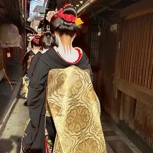 田中亚 ** 京都